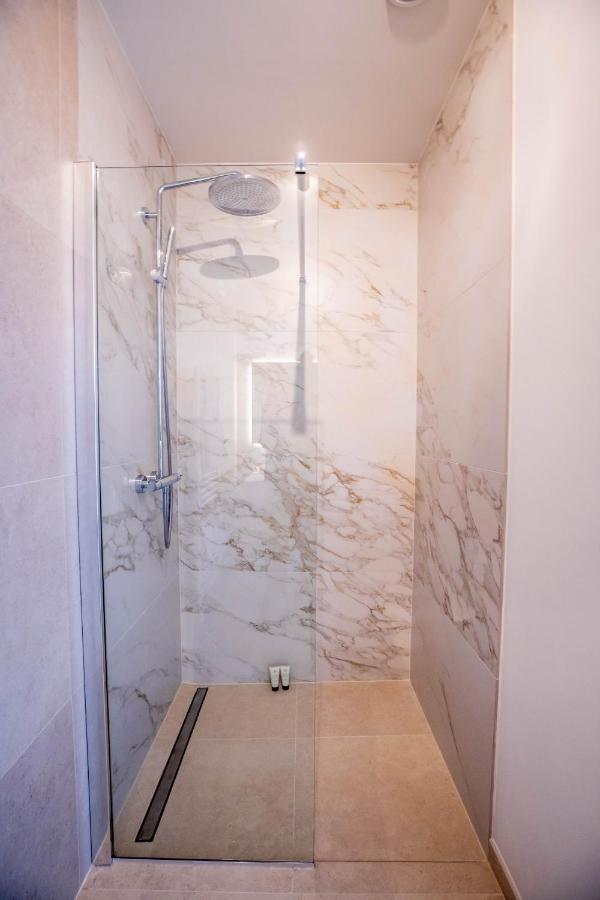 By Sea, Full Sea View, Balcony, Use Of Hotel Pool And Sauna كادزاند المظهر الخارجي الصورة